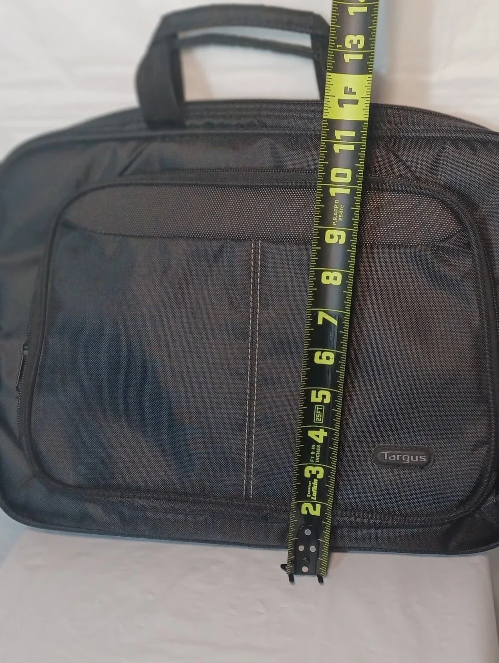 Targus Intellect Black Breifcase With Padded Laptop Area, Front Organizer Pocket